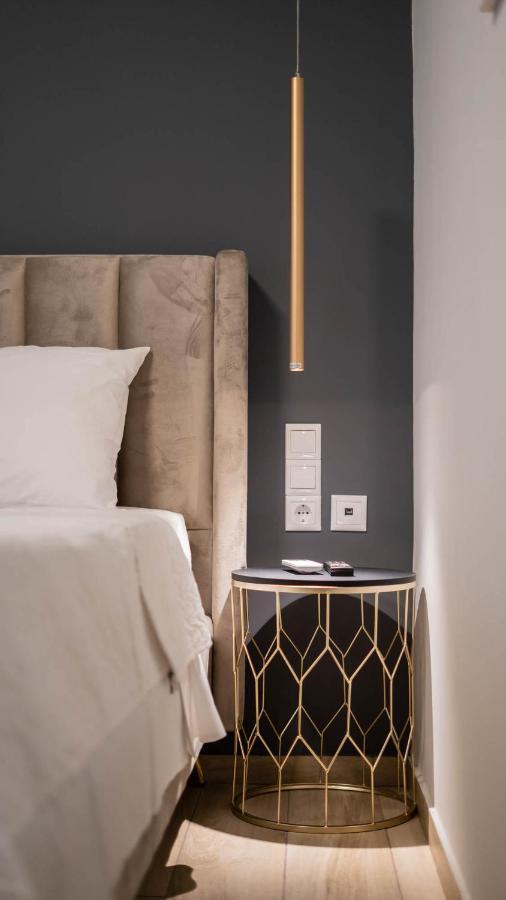 Mythic Meteora Apartment กาลัมปากา ภายนอก รูปภาพ