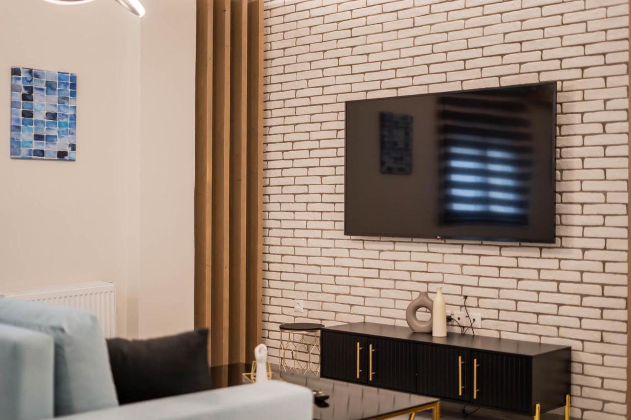 Mythic Meteora Apartment กาลัมปากา ภายนอก รูปภาพ