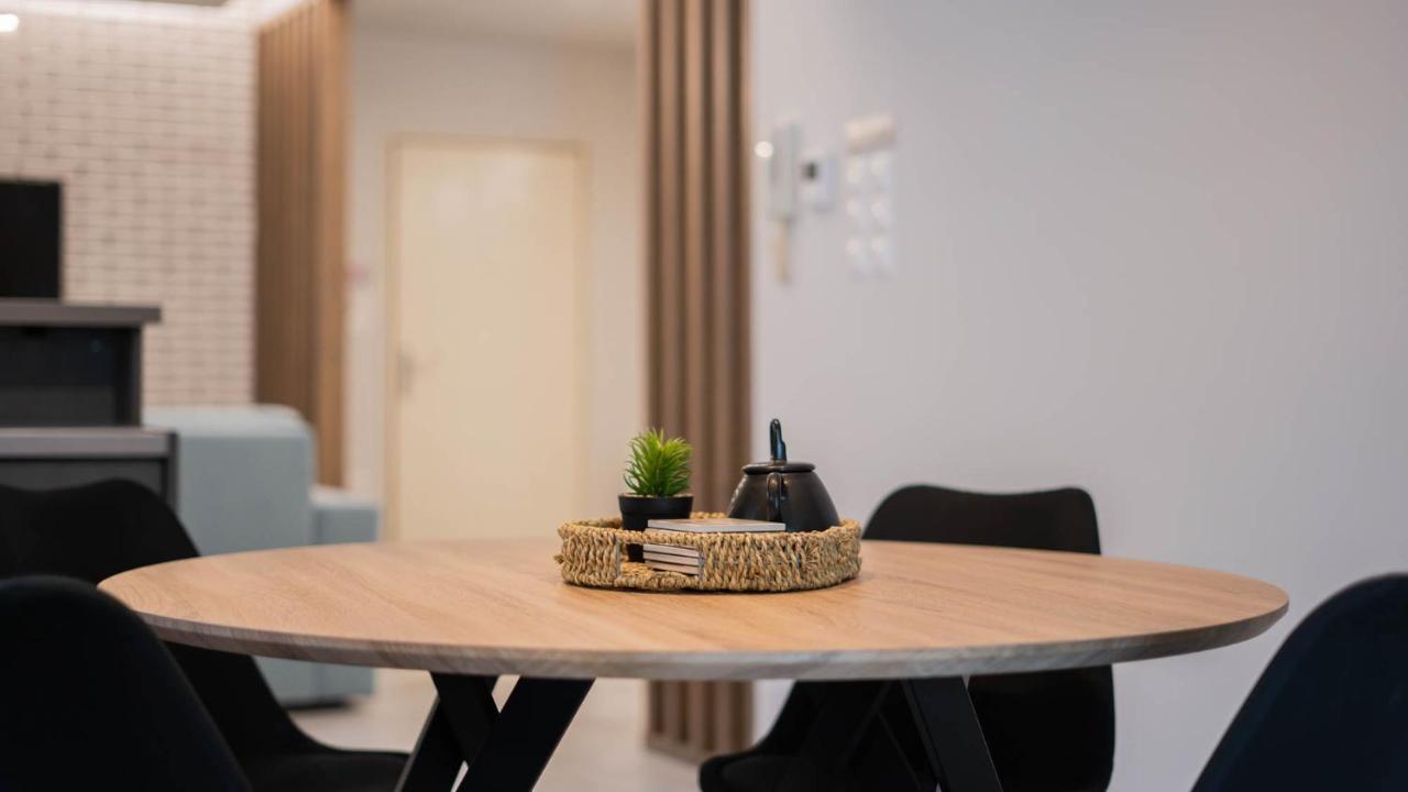 Mythic Meteora Apartment กาลัมปากา ภายนอก รูปภาพ