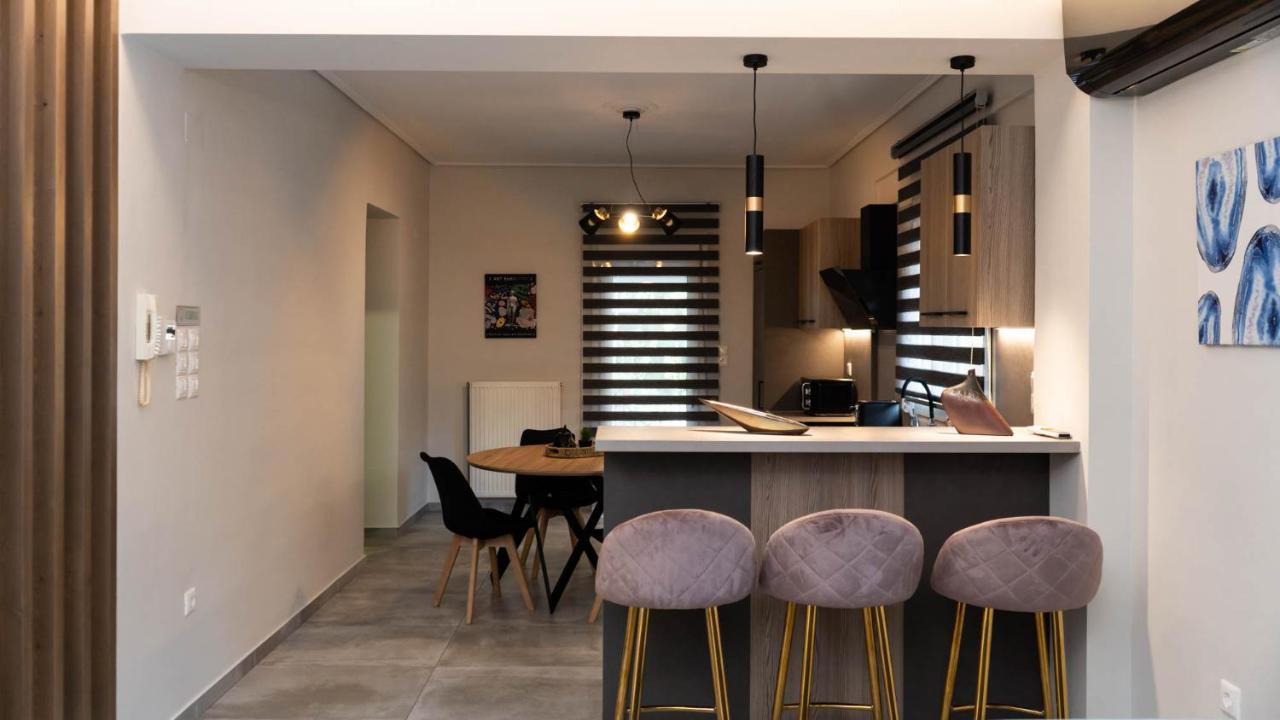 Mythic Meteora Apartment กาลัมปากา ภายนอก รูปภาพ